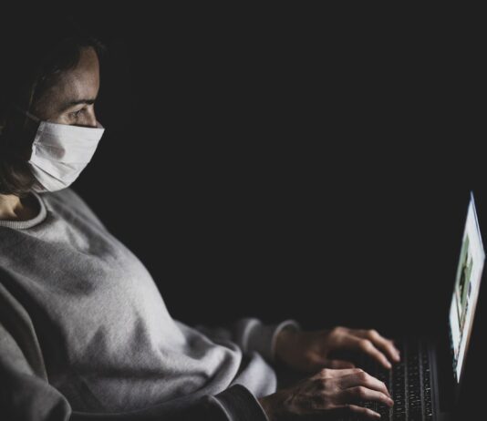 Зима — сезон патрулирование лесных участков и прикормки диких животных и птиц