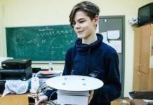 Школярі з Івано-Франківська створили пристрій, який вимірюватиме рівень забруднення повітря