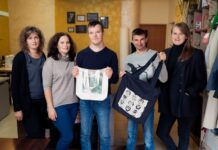 Модные экосумки шьют молодые люди с инвалидностью в Коломые