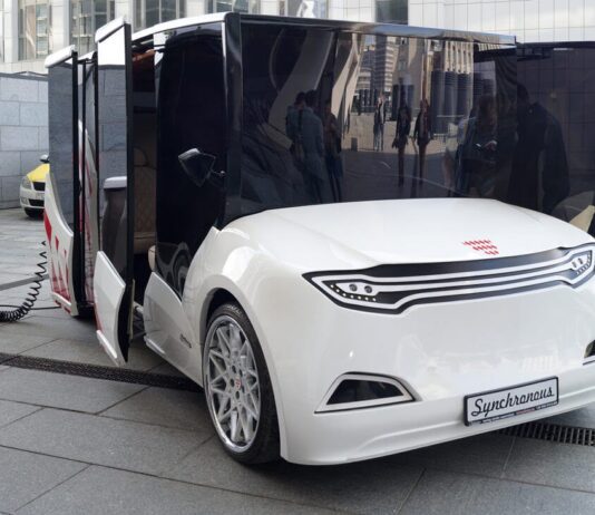 Как в Ивано-Франковске ввели уникальный туристический электромобиль