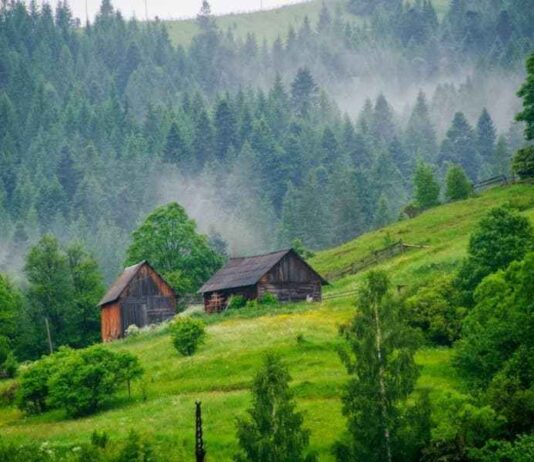 Путешествуем Украиной: Когда лучше жителям поехать в Карпаты?