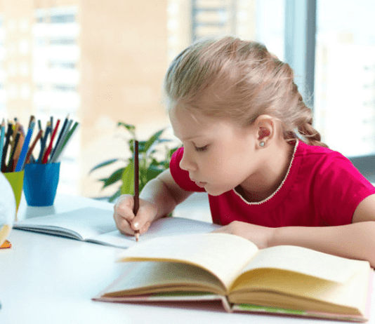 Как обустроить детскую комнату для школьника