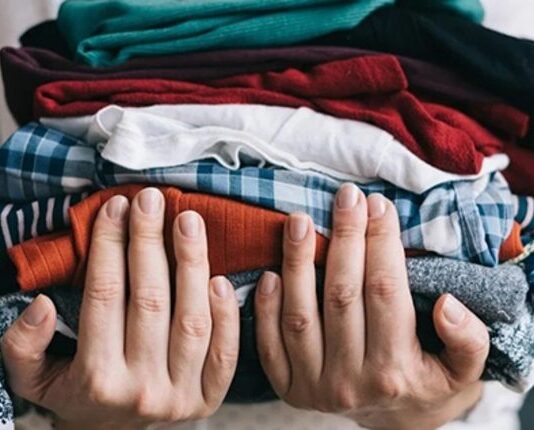 Освободиться от лишней одежды и сделать доброе дело. Где во Франковске принимают старые вещи