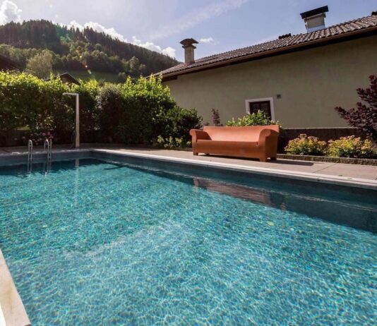 Строительство бассейна дома: что нужно знать