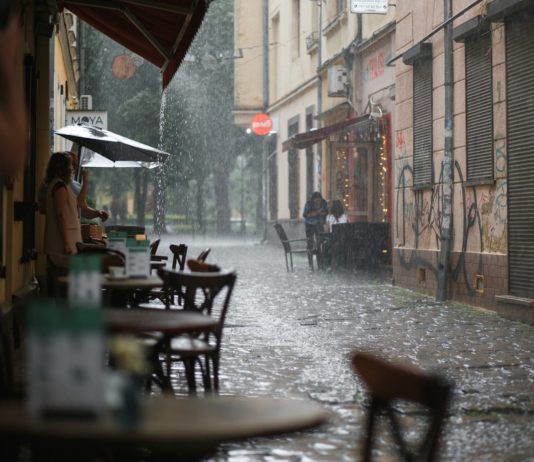 Тёплые зимы, паводки и засухи: что не так с погодой на Франковщине