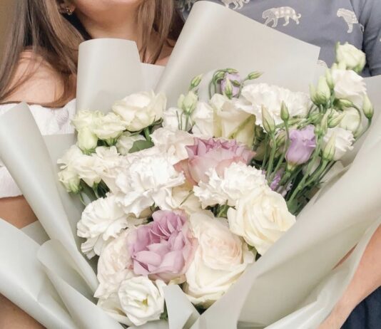 Blumen – квіти та подарунки.